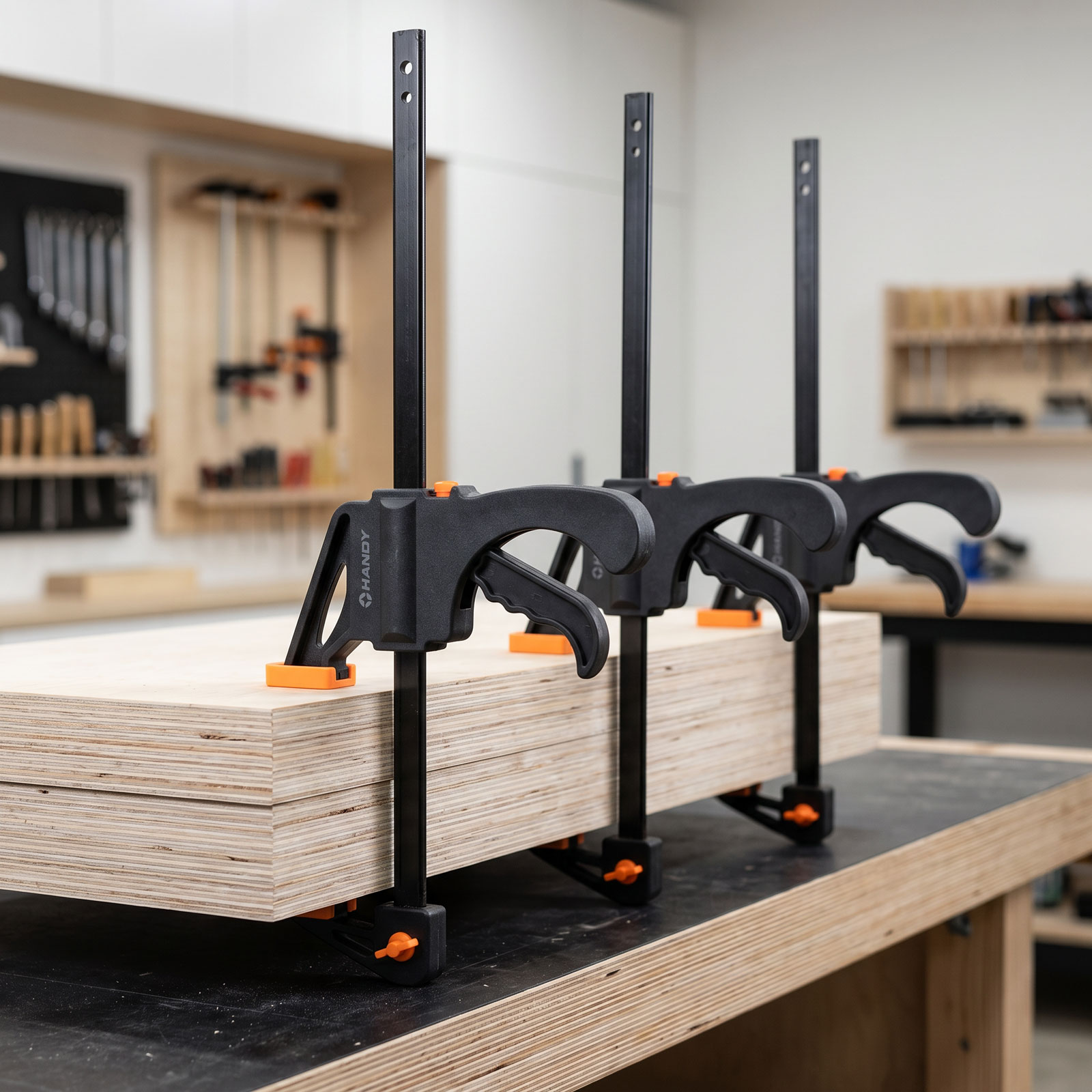 Egykezes párhuzamszorító – 12″ / 300 mm – 475 x 205 x 30 mm – 2 db / csomag 10273C Kézi szerszámok Egykezes párhuzamszorító – 12″ / 300 mm – 475 x 205 x 30 mm – 2 db / csomag 10273C Kézi szerszámok