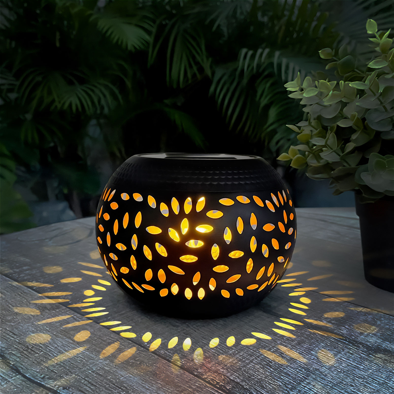 Szolár dekor lámpa – lángeffekttel – 12 sárga LED – 15 x 15 x 11 cm 13010 Egyéb Szolár dekor lámpa – lángeffekttel – 12 sárga LED – 15 x 15 x 11 cm 13010 Egyéb