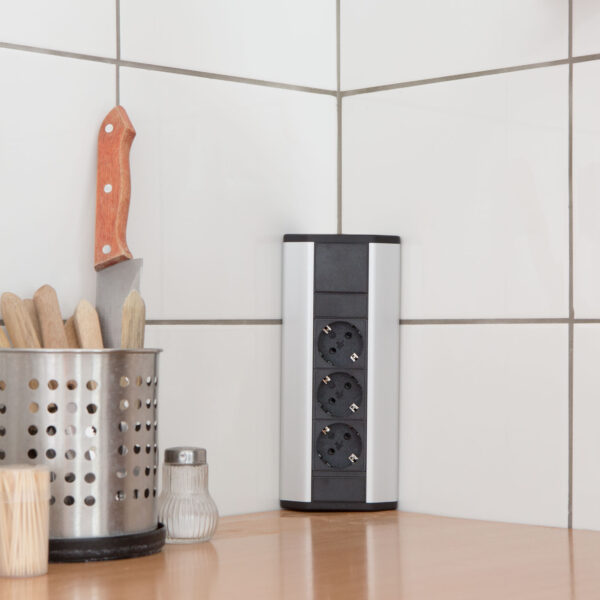 Rejtett, beépíthető konnektor + USB + Type-C – „Slide it” technológiával  20463BK Elosztók és hosszabbítók