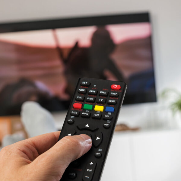 Univerzális TV távirányító – 250+ típushoz – fekete – 2 x AAA  39680 Beltéri