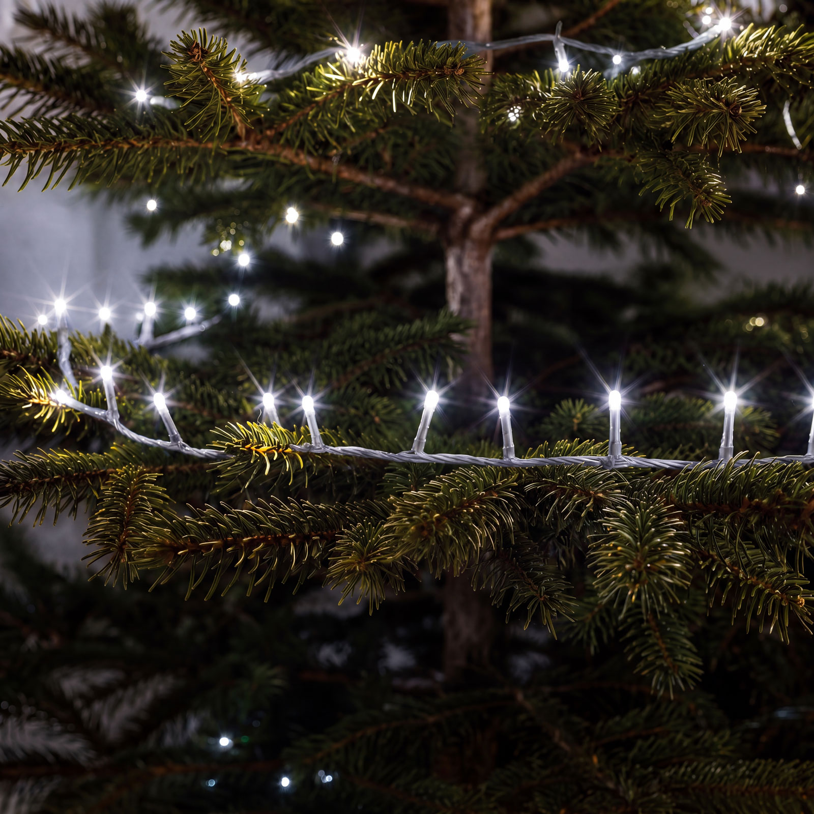 Fényfüzér – 20 m – hidegfehér – 400 LED – 220-240V – 6W – átlátszó kábel 59768CT Világítás Fényfüzér – 20 m – hidegfehér – 400 LED – 220-240V – 6W – átlátszó kábel 59768CT Világítás