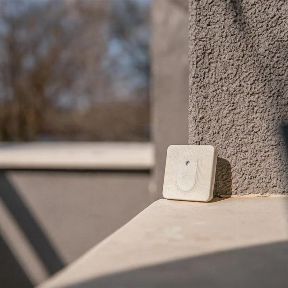 Shelly BLU H&T ZB – kültéri pára és hőmérséklet szenzor, Bluetooth, Zigbee, elefántcsont érzékelő Shelly BLU H&T ZB – kültéri pára és hőmérséklet szenzor, Bluetooth, Zigbee, elefántcsont érzékelő