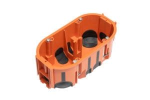 Gumimembrános szerelvénydoboz gipszkartonfalhoz, kettes változat, 60mm mély Gumimembrános szerelvénydoboz gipszkartonfalhoz, kettes változat, 60mm mély