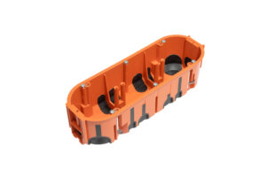 Gumimembrános szerelvénydoboz gipszkartonfalhoz, hármas változat, 60mm mély Gumimembrános szerelvénydoboz gipszkartonfalhoz, hármas változat, 60mm mély