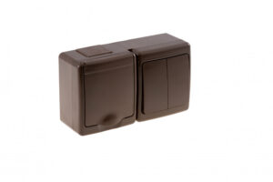 Barna csillárkapcsoló + egyes dugalj barna csapófedéllel, kültéri, vízmentes, IP44 Barna kültéri kapcsolók, aljzatok