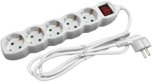 Entac S1 Elosztó 5 Foglalat Kapcsolóval 1,5m 3G1.5 | BR (SKU:ESE1.5G5-1.5-SW) Kapcsolós