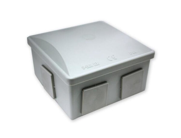 Kötődoboz, 6 négyzet alakú gumi bevezetővel, 80x80x40mm, IP44 Membrános S-BOX kötődobozok Kötődoboz, 6 négyzet alakú gumi bevezetővel, 80x80x40mm, IP44 Membrános S-BOX kötődobozok
